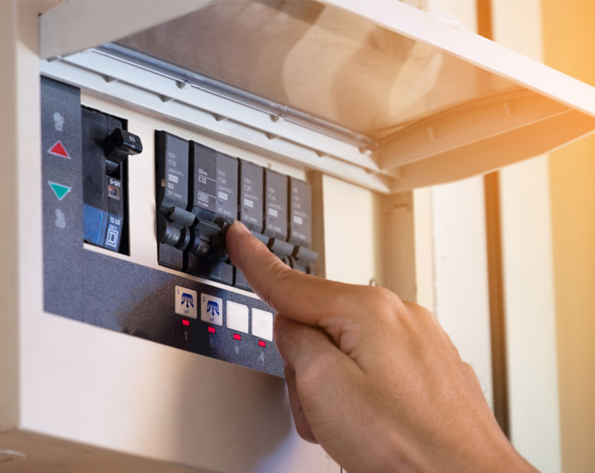 Features vun engem Circuit Breaker.